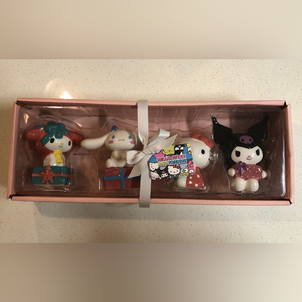 Hello Kitty Sanrio Ceramic Candle Holder Figurine Set